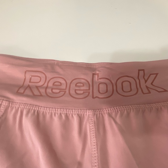 Reebok light pink loose shorts - Picture 4 of 5